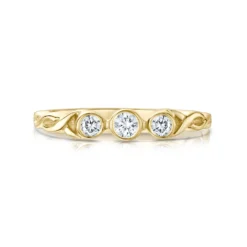 Celtic Trilogy Diamond Ring In 9ct Yellow Gold -Outlet Jewel Orix Store 9Y DR156 face